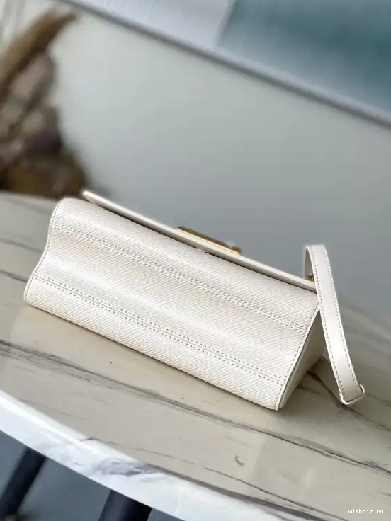 WIS LOUIS VUITTON MM-23*17*9.5CM TWIST 0524